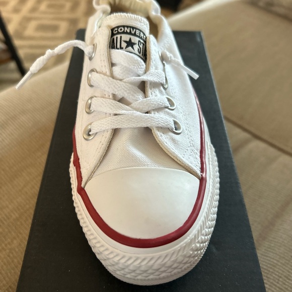 Converse Women’s Shoes - Picture 2 of 3